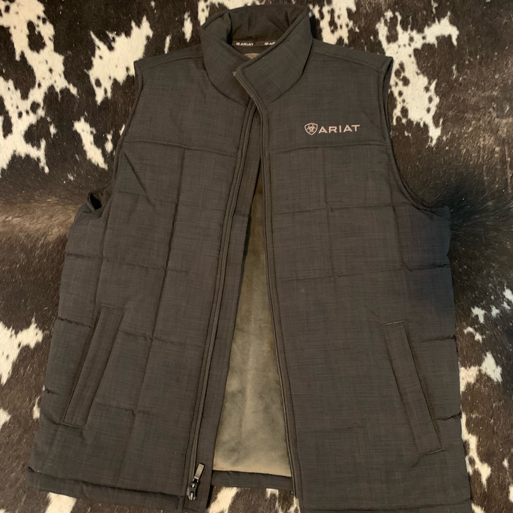Ariat CCW vest